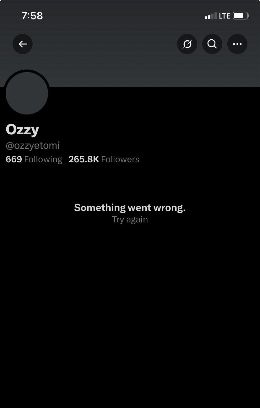 Popular feminist Ozzy Etomi deactivates her Twitter account after old alleged DMs with Ezra?s b!s3xual ex-girlfriend revealed that she called Toke Makinwa a ?runs girl?