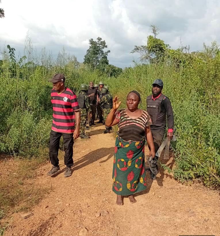 Nigerian troops rescue two k!dnapped victims and recover ransom in Kogi state