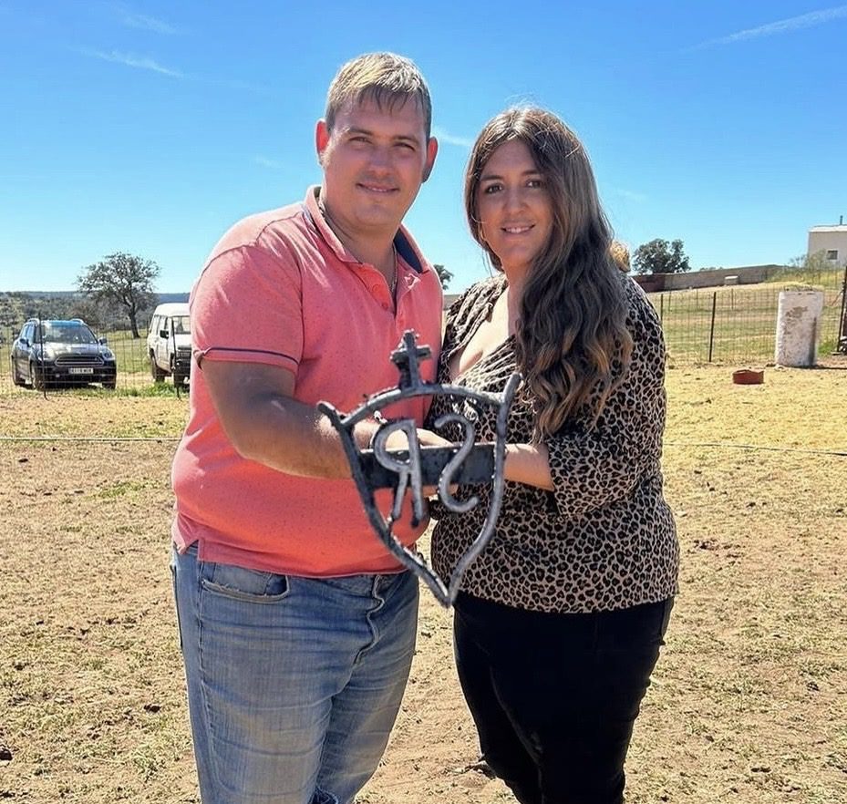 Dad expecting second child is gored to de@th on street during Spanish bull-running festival