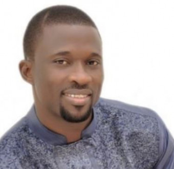 Two people reportedly killed as thugs attack fuji star, Alao Malaika in Lagos