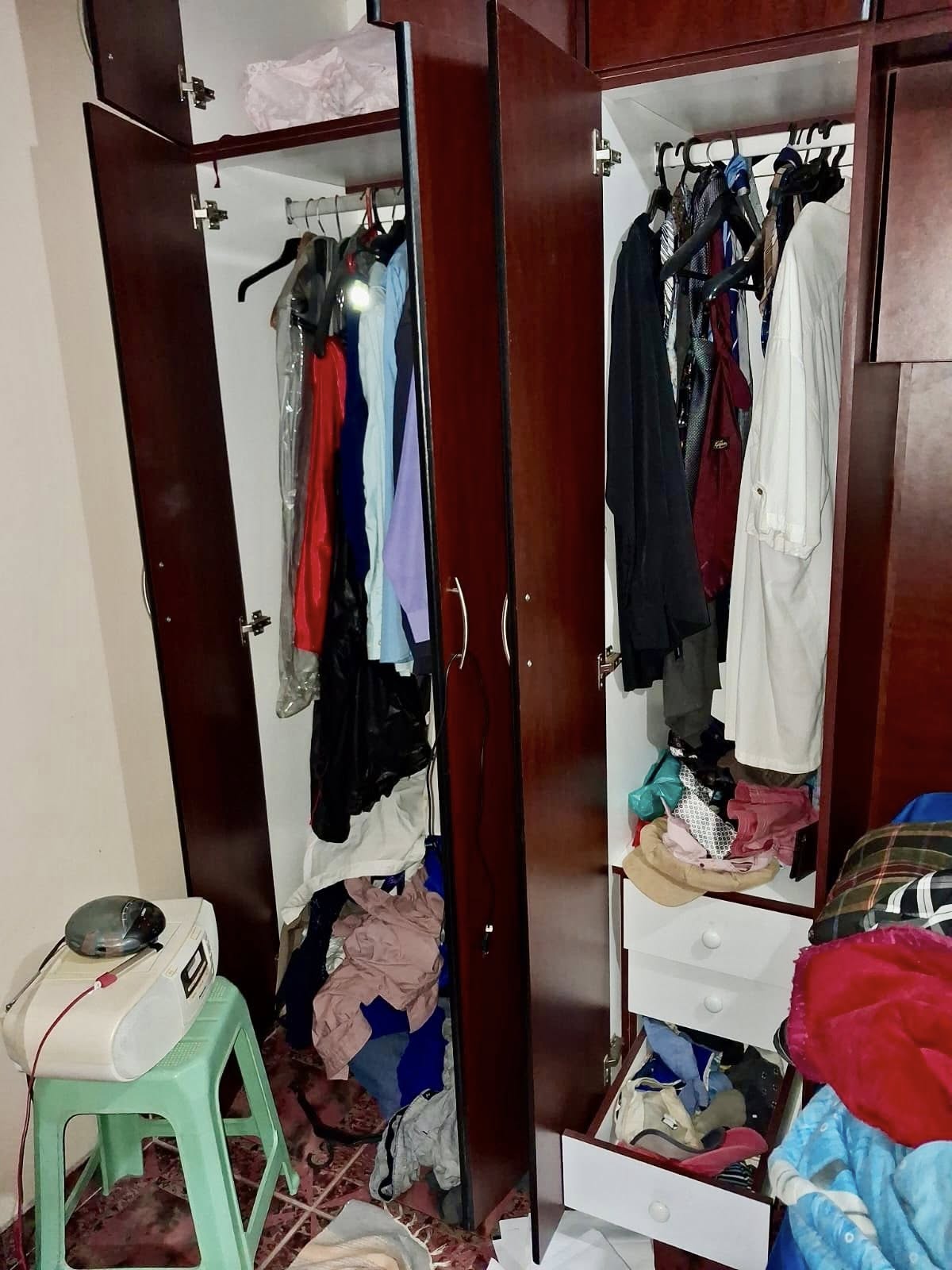 Suspects microwaved chicken, ate and washed it down with cool drink during burglary