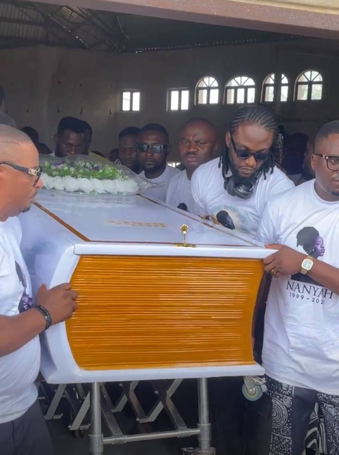 Singer bitten to de@th by snake in Abuja laid to rest (photos/video)