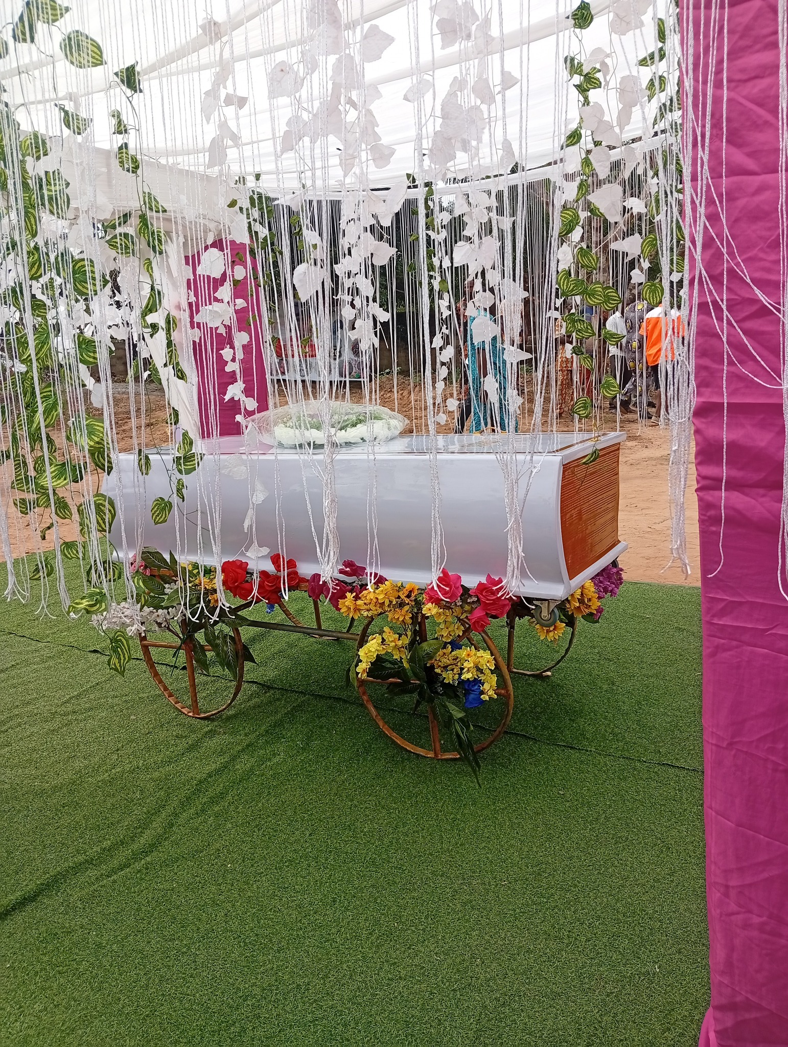 Singer bitten to de@th by snake in Abuja laid to rest (photos/video)